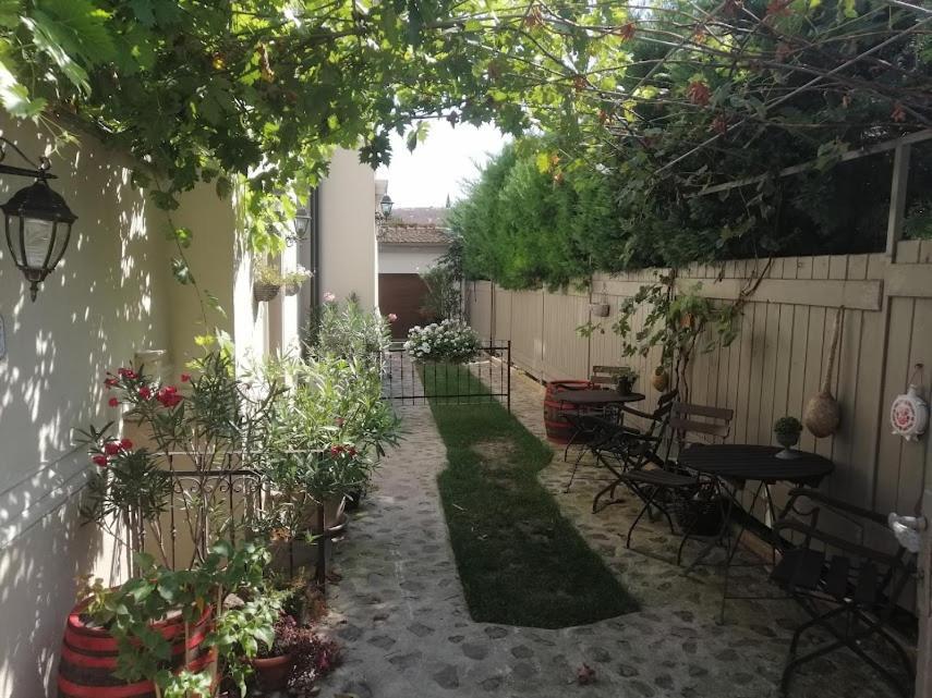 Kuria Apartman With Private Jacuzzi And Pool ブダペスト エクステリア 写真