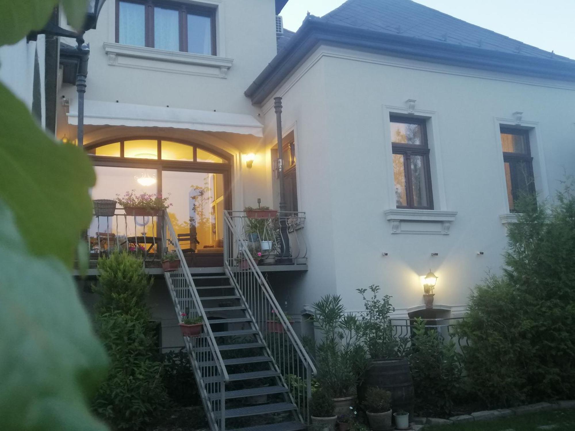 Kuria Apartman With Private Jacuzzi And Pool ブダペスト エクステリア 写真