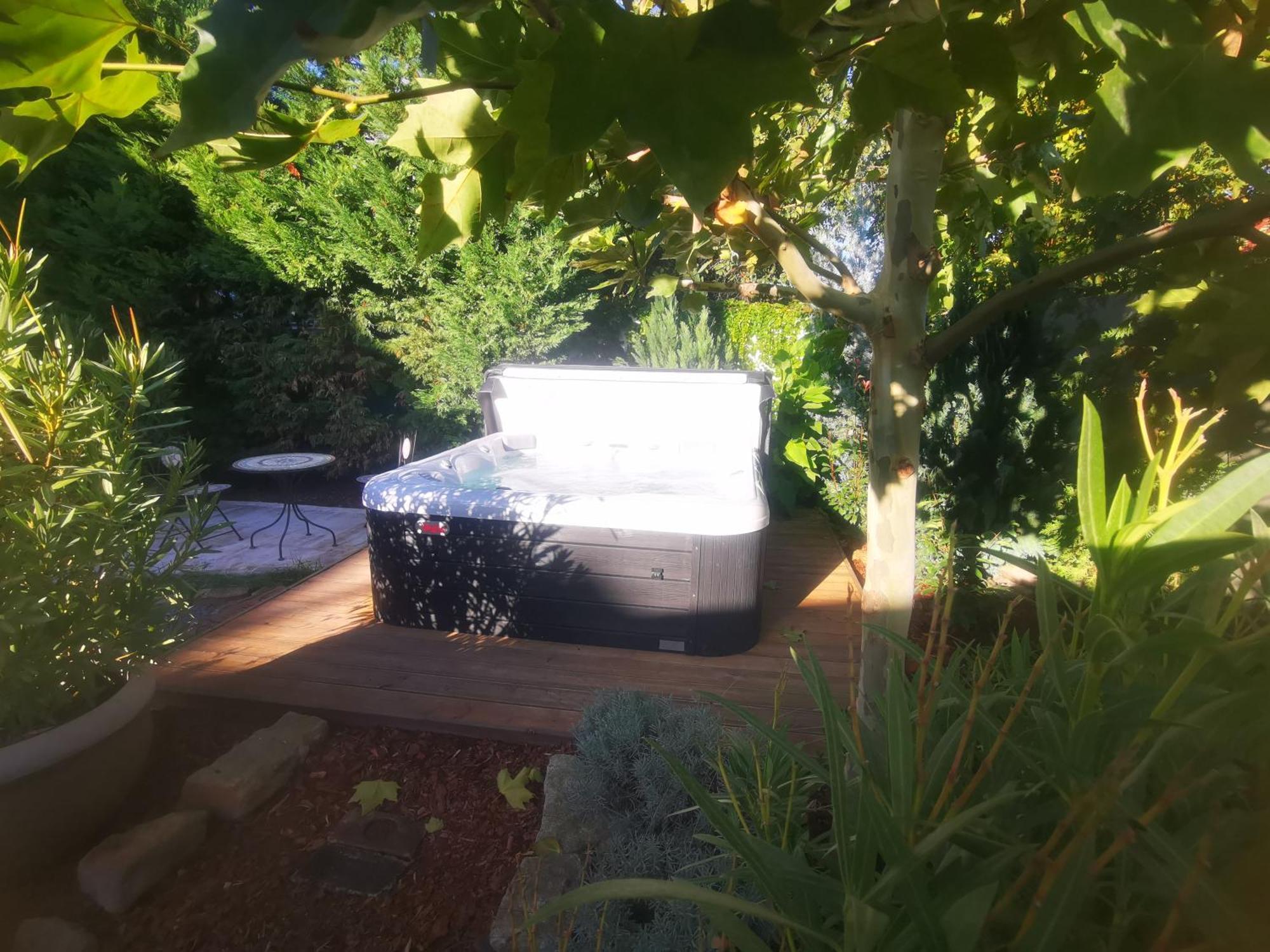 Kuria Apartman With Private Jacuzzi And Pool ブダペスト エクステリア 写真