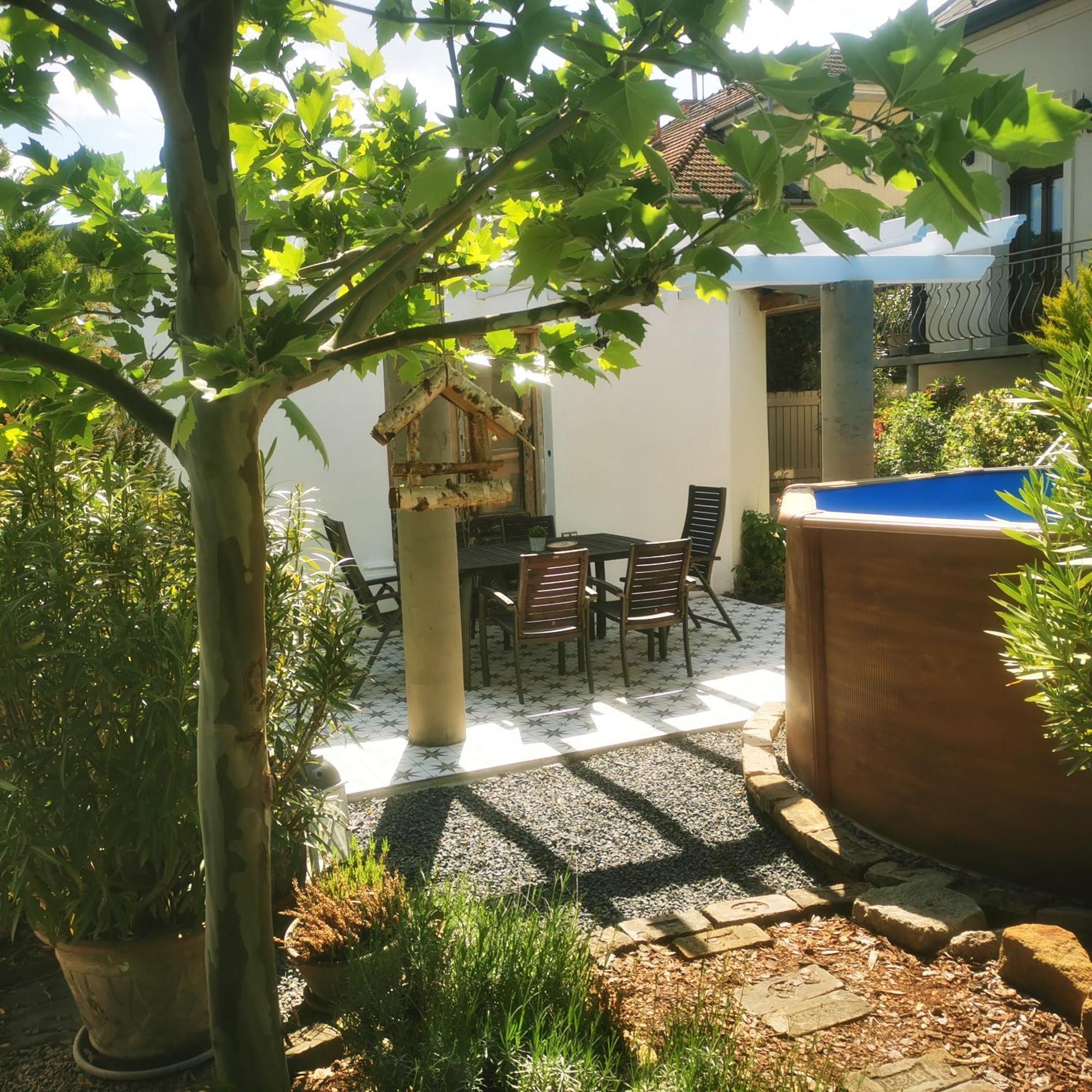 Kuria Apartman With Private Jacuzzi And Pool ブダペスト エクステリア 写真
